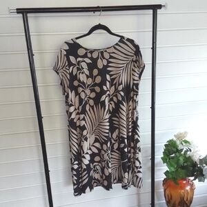 Ruby Rd. Black and Cream Leaf Pattern Top Size XL